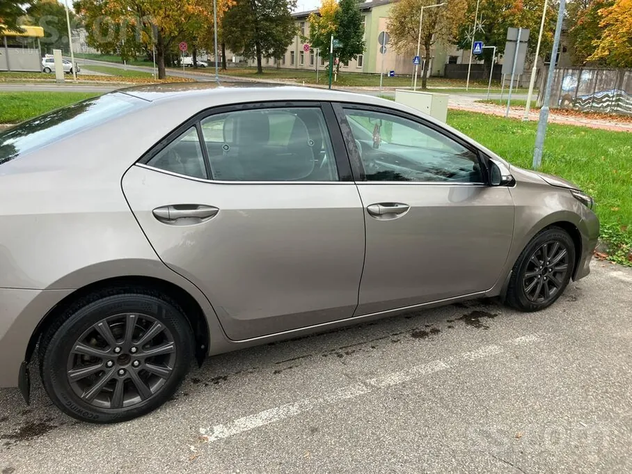 Toyota Corolla XI, 2015, фото 3 из 8
