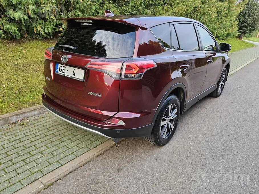 Toyota RAV4 IV рестайлинг, 2016, фото 2 из 8