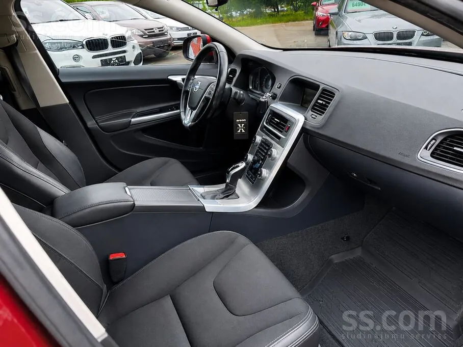 Volvo S60 II рестайлинг, 2015, фото 5 из 8