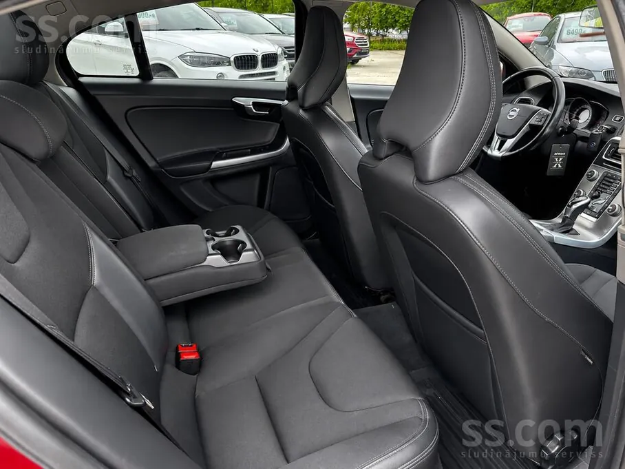 Volvo S60 II рестайлинг, 2015, фото 6 из 8